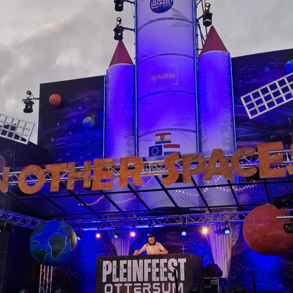 Thijs-smeets-dj-pleinfeesten-ottersum1